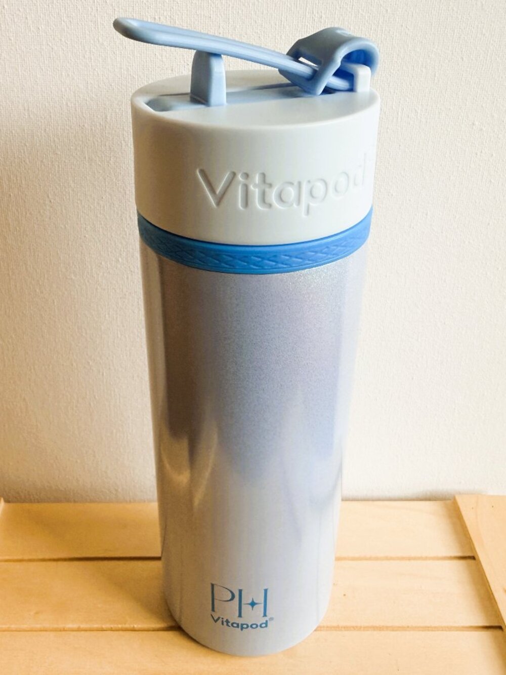 Paris Hilton x Vitapod Daily Beauty and Wellness System Bottle